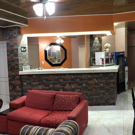 Hotel Guest House Inn サン・ペドロ・スーラ エクステリア 写真